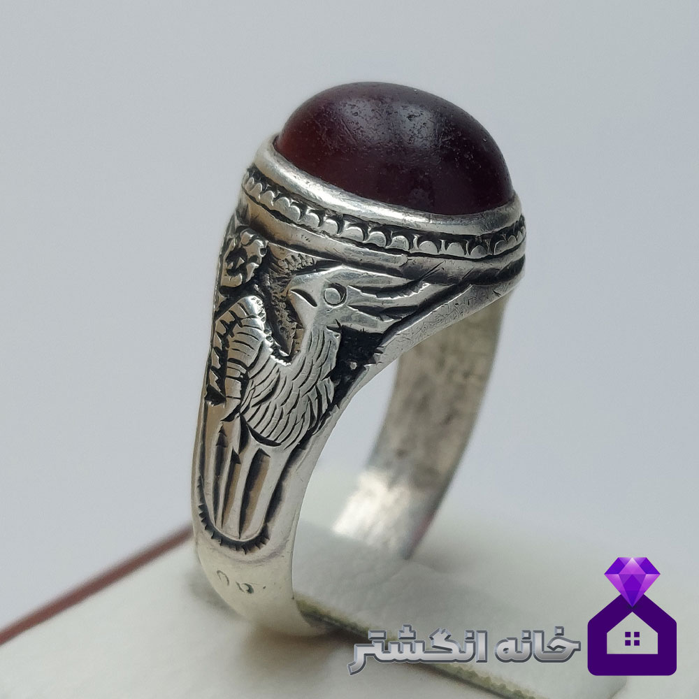 انگشتر کهنه عقیق کرزی با رکاب قلم زنی کد012