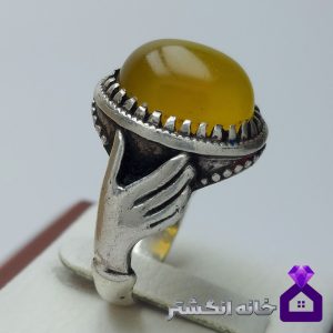 انگشتر عقیق زرد شرف الشمس با رکاب دست دلبر کد030