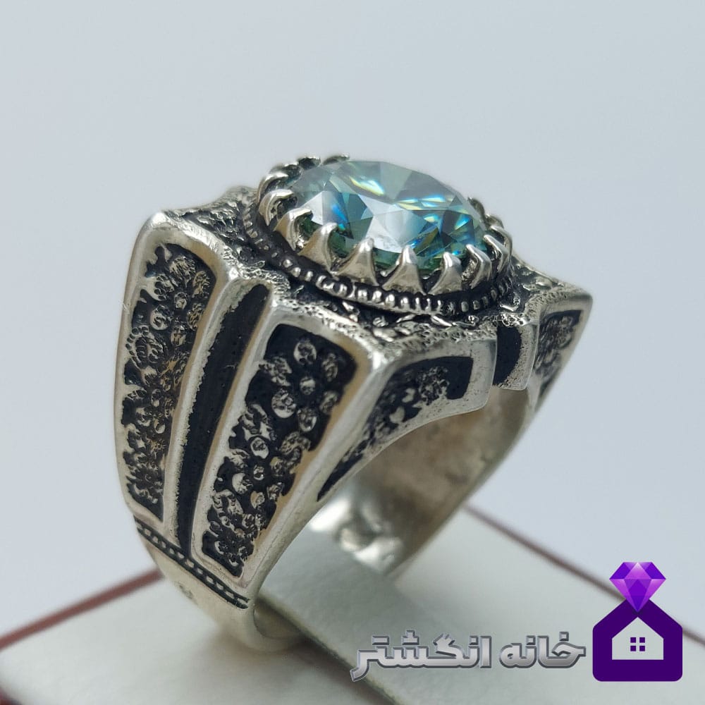 انگشتر الماس موزانایت با رکاب قلم کاری کد128