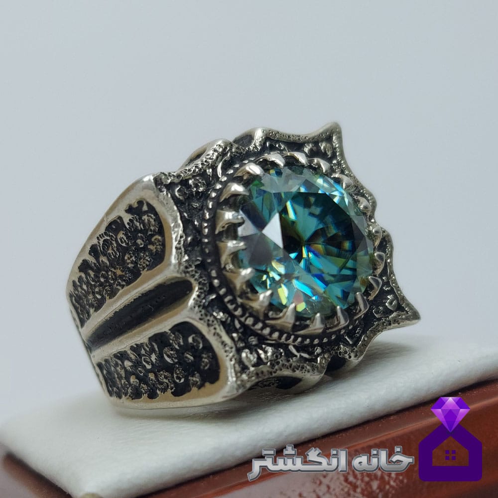 انگشتر الماس موزانایت با رکاب قلم کاری کد128 - Image 2